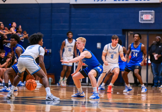 Varsity Basketball (M)